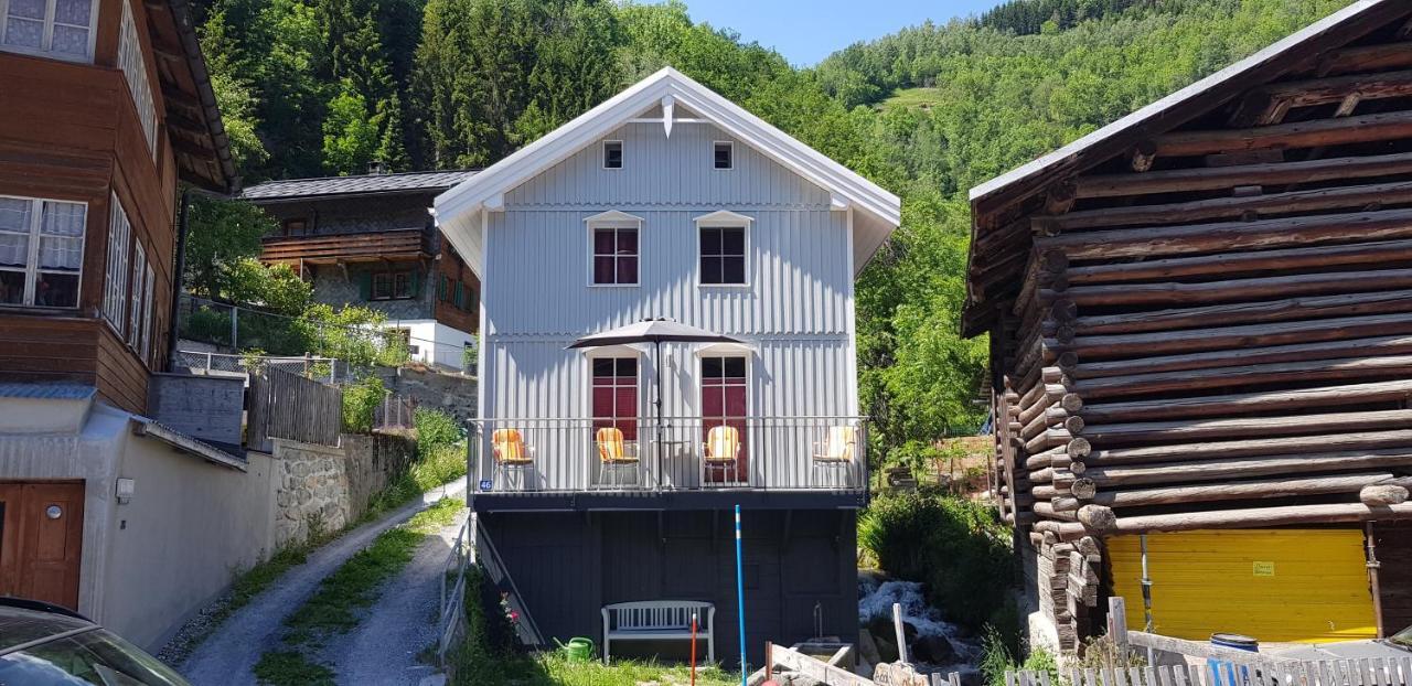Casa Cuschina - Mit Sauna In Der Schoenen Surselva Dardin المظهر الخارجي الصورة